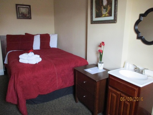 Neptune Hotel image 3