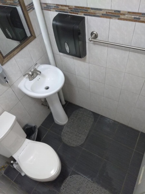 Neptune Hotel image 7